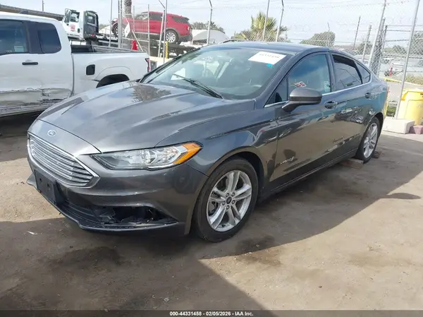 3FA6P0LU3JR110357 2018 FORD FUSION - Image 2