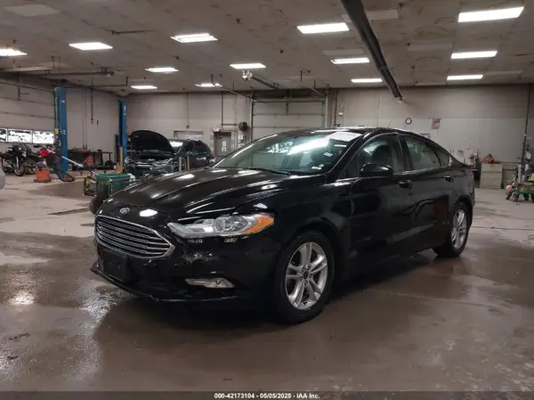 3FA6P0LU3JR140023 2018 FORD FUSION - Image 2