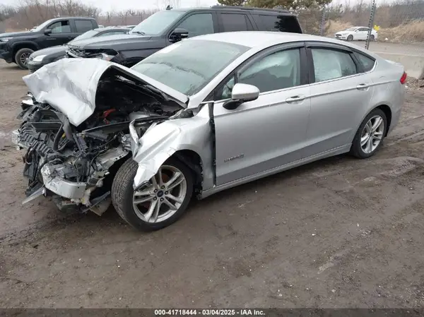 3FA6P0LU3JR141401 2018 FORD FUSION - Image 2