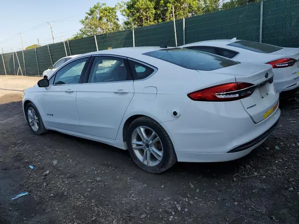 3FA6P0LU3JR163513 2018 FORD FUSION - Image 2