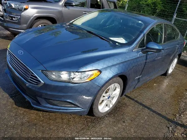 3FA6P0LU3JR168792 2018 FORD FUSION - Image 2