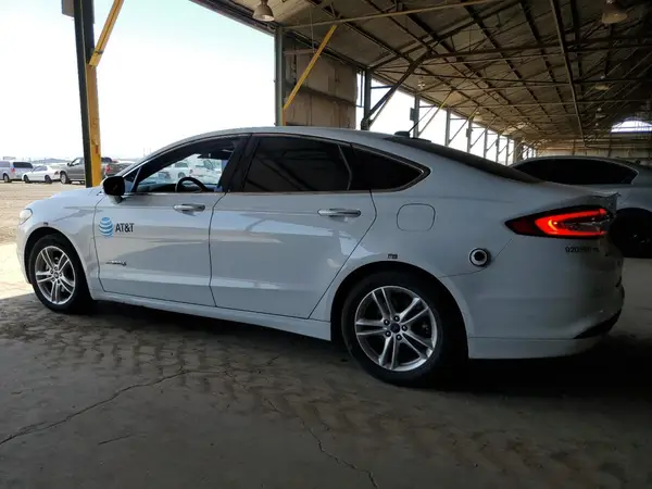 3FA6P0LU3JR171577 2018 FORD FUSION - Image 2