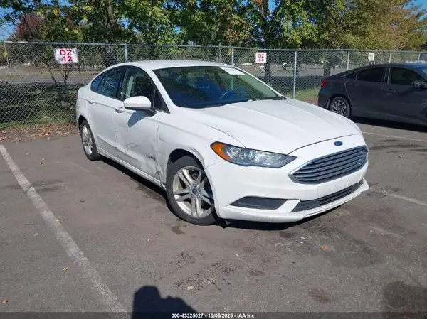 3FA6P0LU3JR188055 2018 FORD FUSION - Image 1