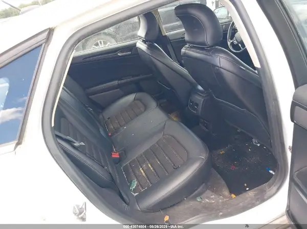3FA6P0LU3JR201371 2018 FORD FUSION - Image 8