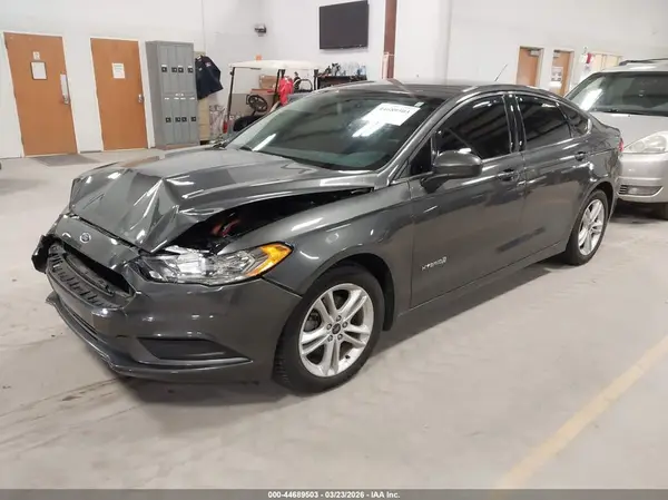 3FA6P0LU3JR213472 2018 FORD FUSION - Image 2