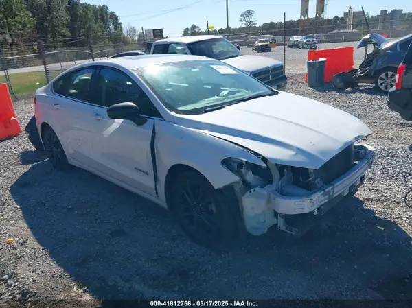 3FA6P0LU3JR225833 2018 FORD FUSION - Image 1