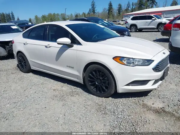 3FA6P0LU3JR226934 2018 FORD FUSION - Image 1