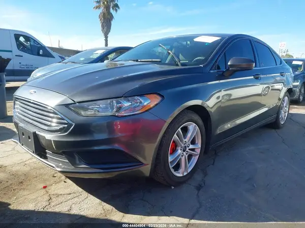 3FA6P0LU3JR235018 2018 FORD FUSION - Image 2