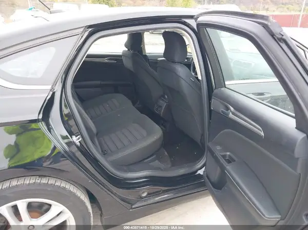 3FA6P0LU3JR235522 2018 FORD FUSION - Image 8