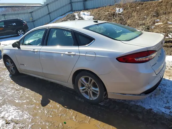3FA6P0LU3JR250487 2018 FORD FUSION - Image 2