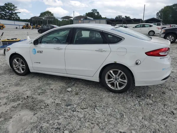 3FA6P0LU3JR261599 2018 FORD FUSION - Image 2