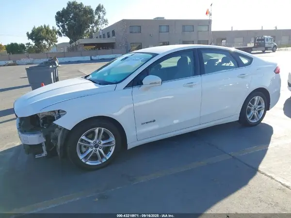 3FA6P0LU3JR262638 2018 FORD FUSION - Image 2