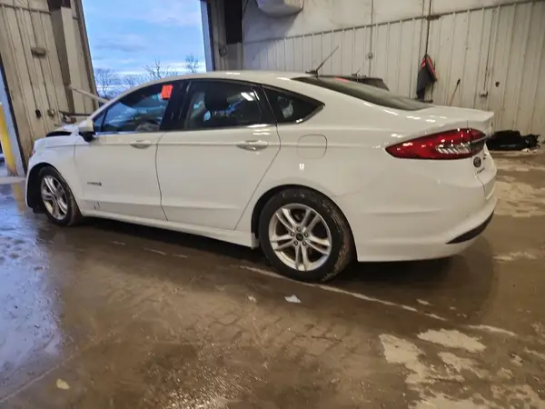 3FA6P0LU3JR265846 2018 FORD FUSION - Image 2