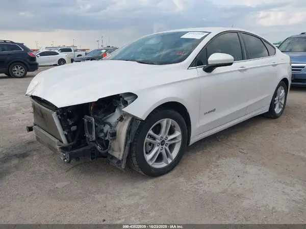 3FA6P0LU3JR274417 2018 FORD FUSION - Image 2