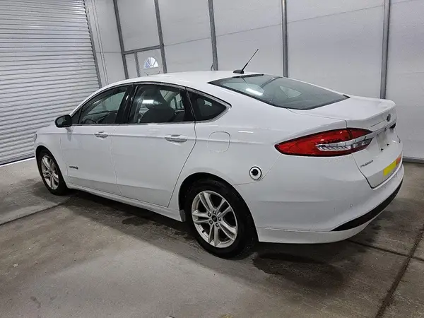 3FA6P0LU3JR281920 2018 FORD FUSION - Image 2