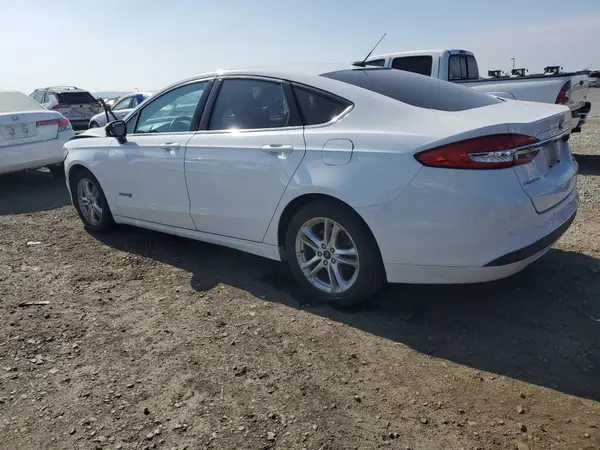 3FA6P0LU3JR285577 2018 FORD FUSION - Image 2