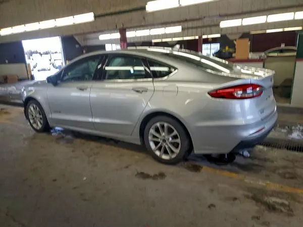 3FA6P0LU3KR102888 2019 FORD FUSION - Image 2