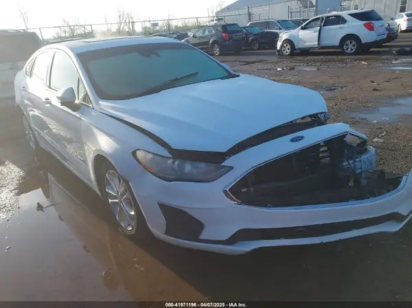 3FA6P0LU3KR106021 2019 FORD FUSION - Image 1