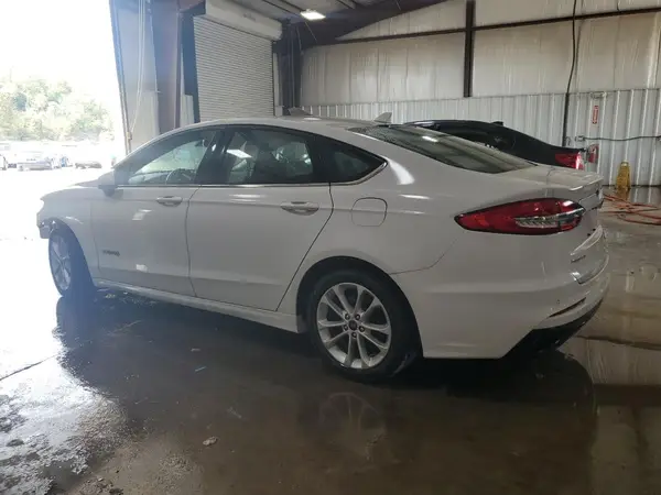 3FA6P0LU3KR117035 2019 FORD FUSION - Image 2