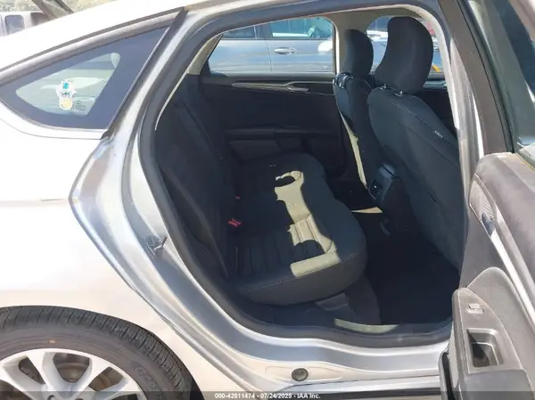 3FA6P0LU3KR117259 2019 FORD FUSION - Image 8