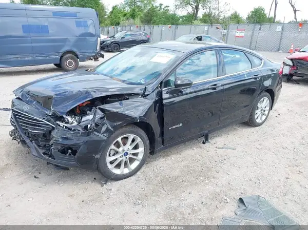 3FA6P0LU3KR117794 2019 FORD FUSION - Image 2