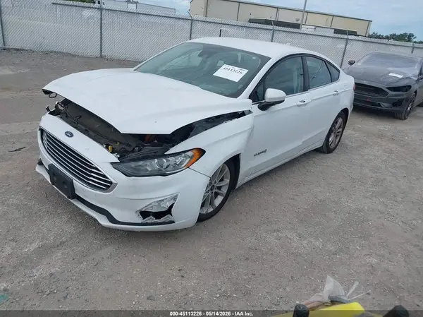 3FA6P0LU3KR120310 2019 FORD FUSION - Image 2