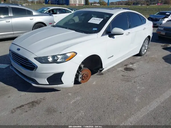 3FA6P0LU3KR120906 2019 FORD FUSION - Image 2
