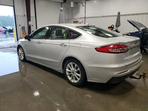 3FA6P0LU3KR139567 2019 FORD FUSION - Image 2