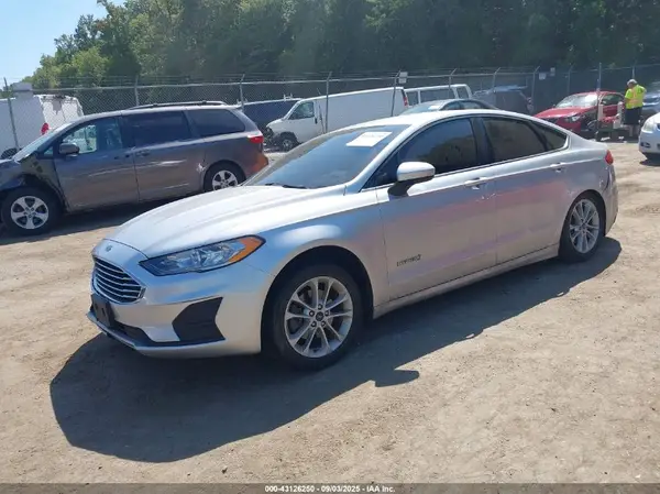 3FA6P0LU3KR156711 2019 FORD FUSION - Image 2