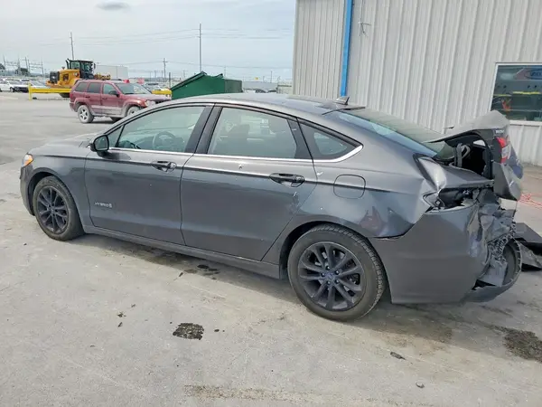 3FA6P0LU3KR168048 2019 FORD FUSION - Image 2