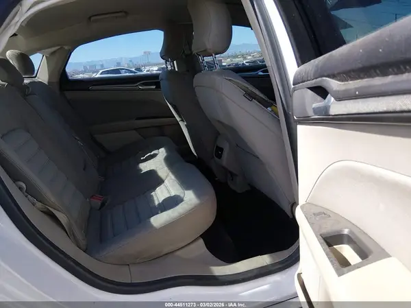 3FA6P0LU3KR188879 2019 FORD FUSION - Image 8