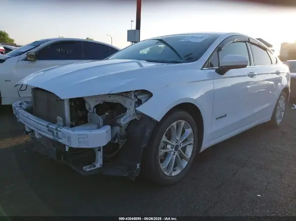 3FA6P0LU3KR200190 2019 FORD FUSION - Image 2