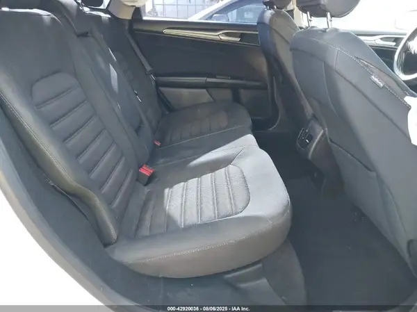3FA6P0LU3KR205308 2019 FORD FUSION - Image 8