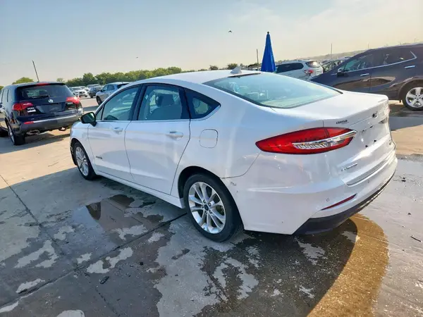 3FA6P0LU3KR206300 2019 FORD FUSION - Image 2