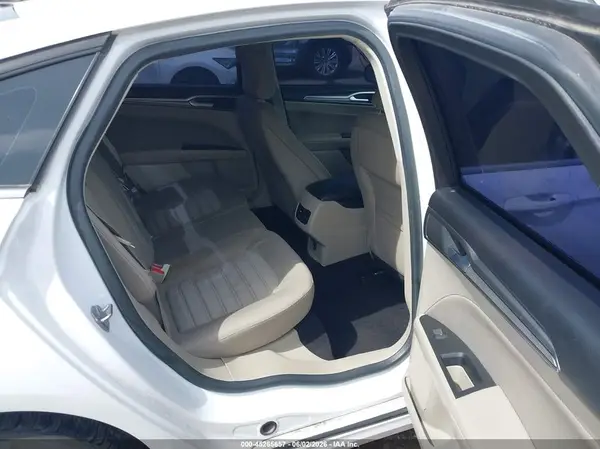 3FA6P0LU3KR206345 2019 FORD FUSION - Image 8