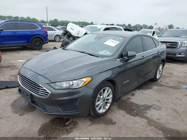 3FA6P0LU3KR210122 2019 FORD FUSION - Image 2