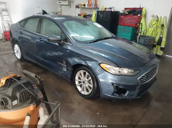 3FA6P0LU3KR214865 2019 FORD FUSION - Image 1