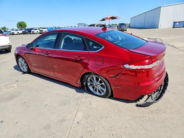 3FA6P0LU3KR222545 2019 FORD FUSION - Image 2