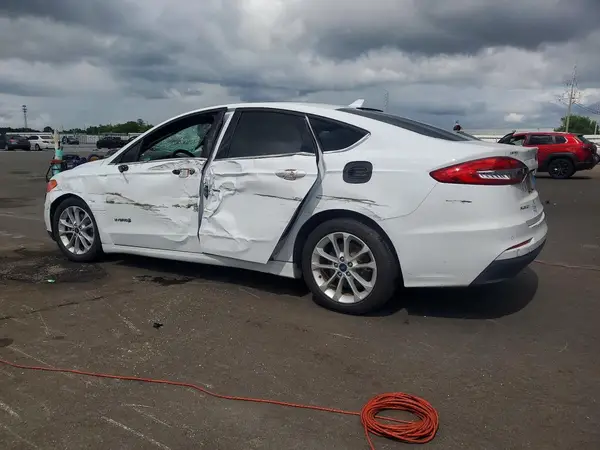3FA6P0LU3KR263158 2019 FORD FUSION - Image 2