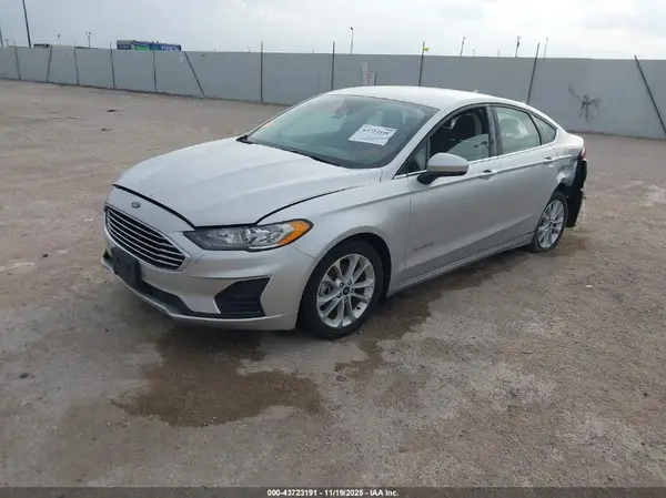 3FA6P0LU3KR263757 2019 FORD FUSION - Image 2