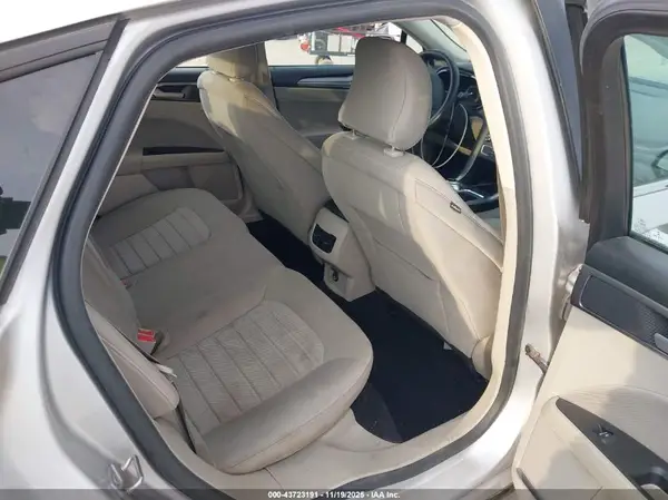 3FA6P0LU3KR263757 2019 FORD FUSION - Image 8