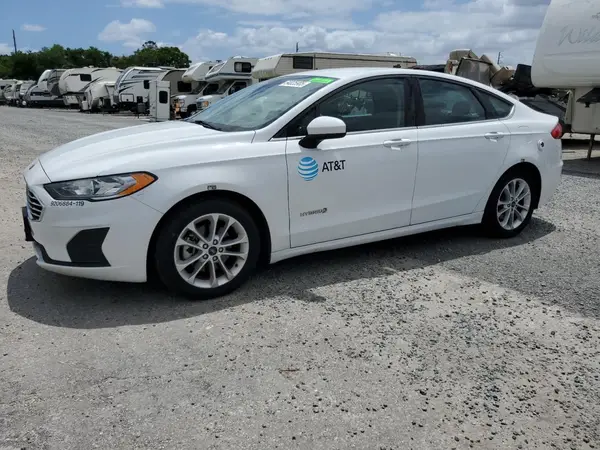 3FA6P0LU3KR285113 2019 FORD FUSION - Image 1