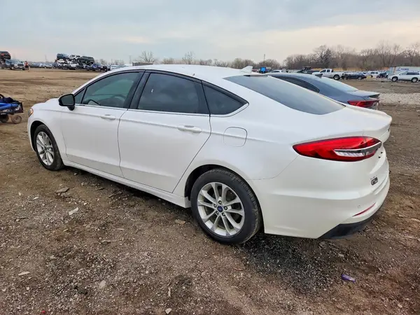3FA6P0LU3LR123807 2020 FORD FUSION - Image 2