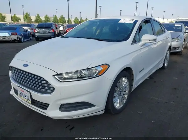 3FA6P0LU4GR144591 2016 FORD FUSION - Image 2