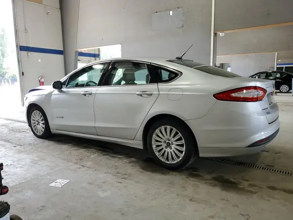 3FA6P0LU4GR155235 2016 FORD FUSION - Image 2
