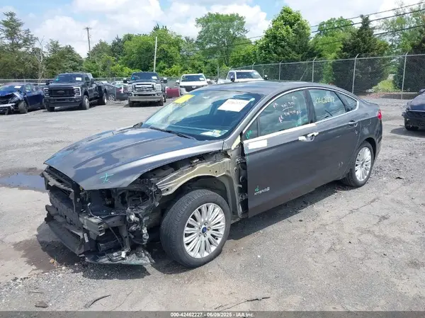3FA6P0LU4GR163738 2016 FORD FUSION - Image 2
