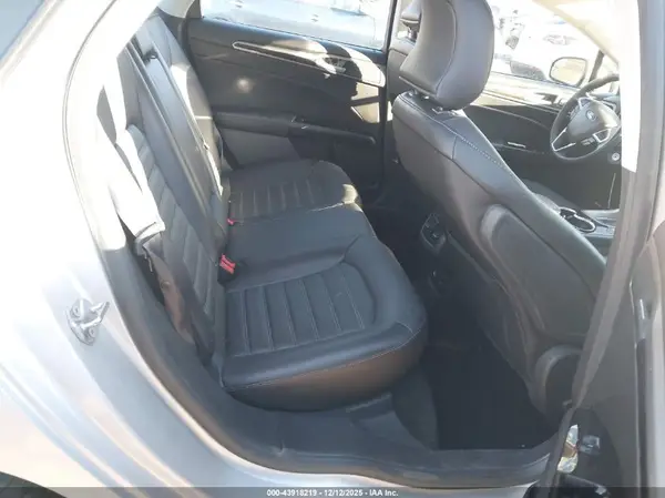 3FA6P0LU4GR173203 2016 FORD FUSION - Image 8