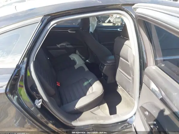3FA6P0LU4GR204062 2016 FORD FUSION - Image 8