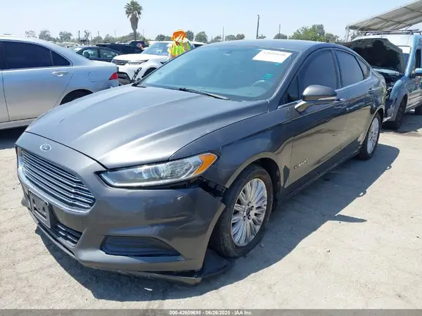 3FA6P0LU4GR397653 2016 FORD FUSION - Image 2