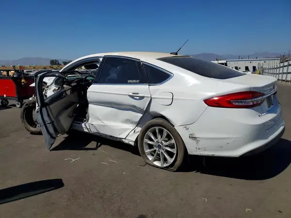 3FA6P0LU4HR123791 2017 FORD FUSION - Image 2